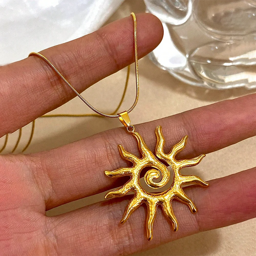 DGIDDK Stainless Steel Necklace Vintage Chic Sun Shaped Pendant Stainless Steel Collarbone Chain Gold Fashion Jewelry Gift