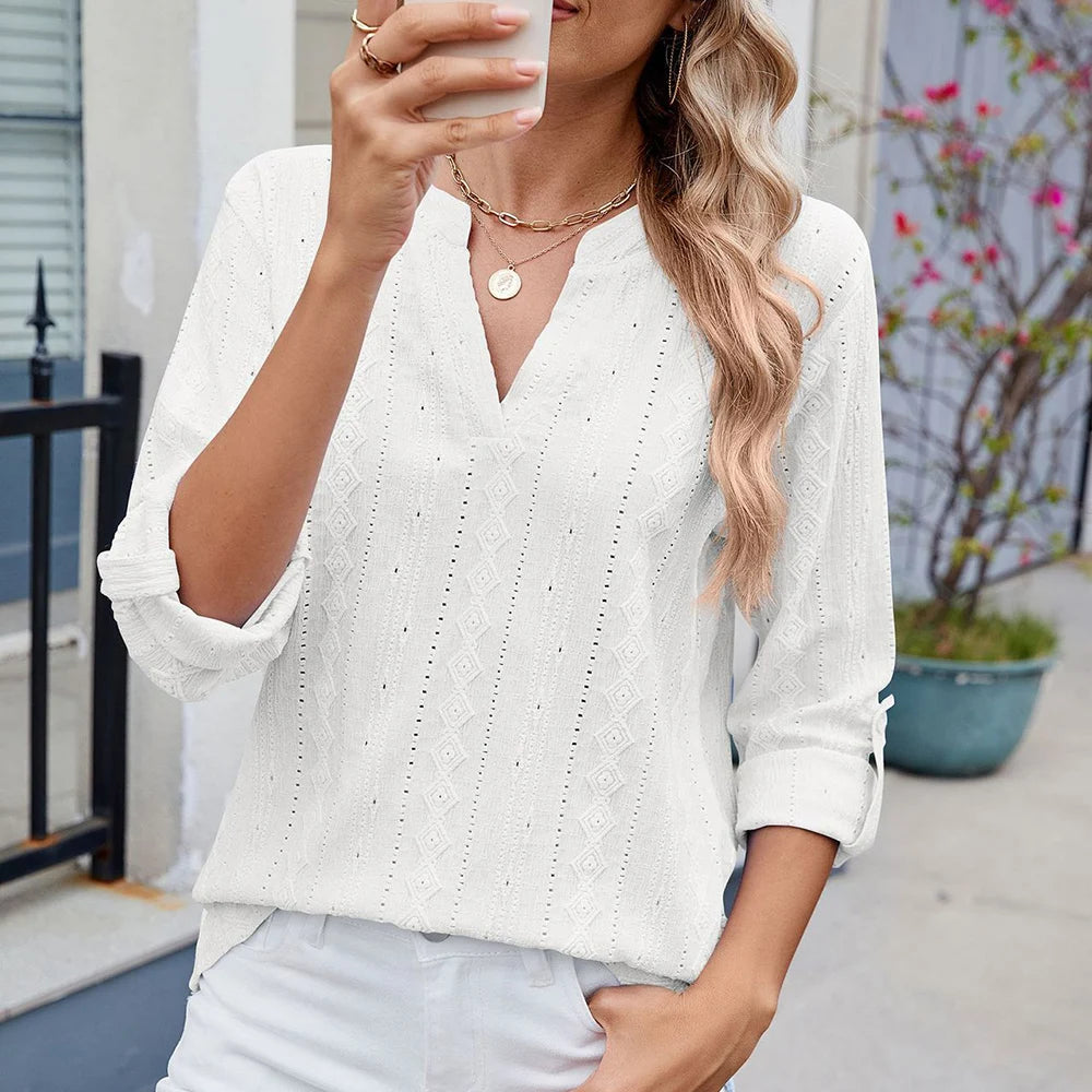 FZCSPEE Women's Casual Three-quarter Sleeve T-shirt V-neck Cut-out Solid Color Top with Cufflinks Versatile Commuter T-shirt