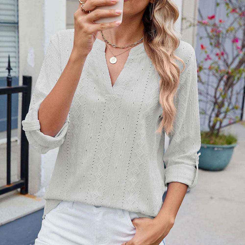 FZCSPEE Women's Casual Three-quarter Sleeve T-shirt V-neck Cut-out Solid Color Top with Cufflinks Versatile Commuter T-shirt